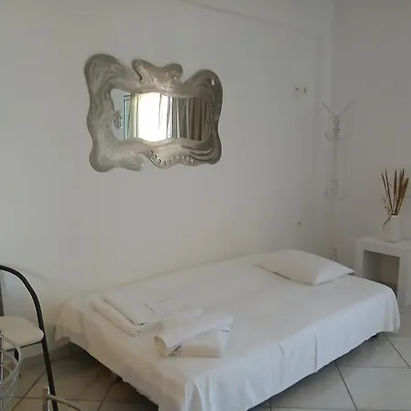 Niko's 2 *