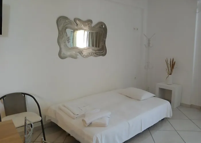 Niko's 2 *